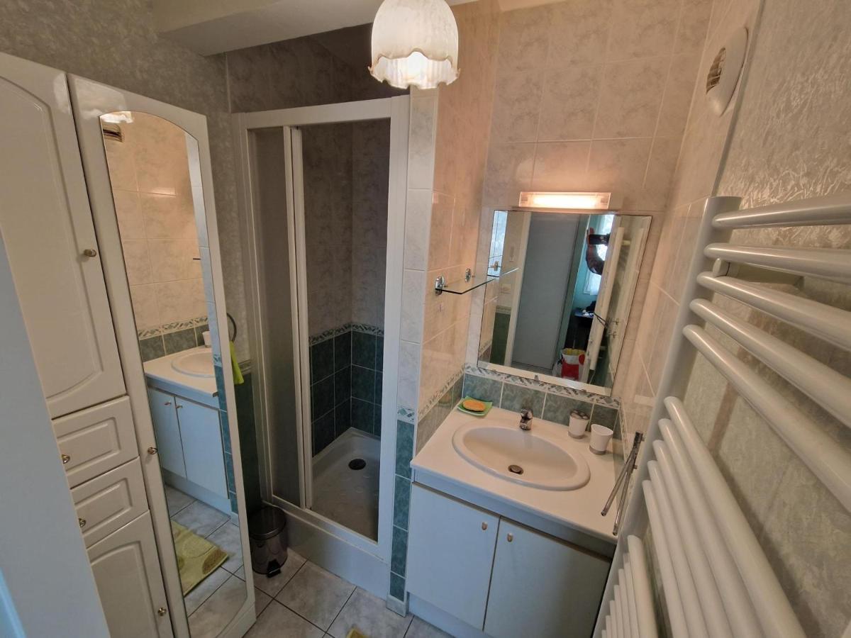 Chatelaillon-Plage Centre-Ville: Apt 4 Pers, Balcon, Parking, Piscine, Wifi - Fr-1-706-21 Extérieur photo